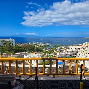 https://amazing-apartment-with-wonderful-views-of-puerto-colon.tenerifehoteles.net