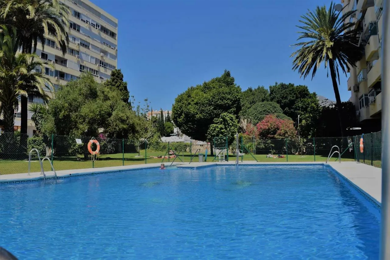Tu Casa Bonita En Benalmadena contacts
